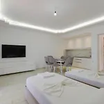 Flori Apartment