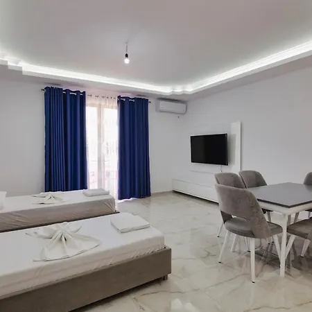 Flori * Saranda