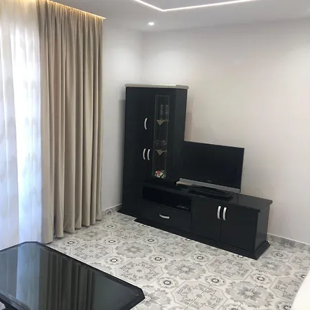 Flori Appartement Saranda
