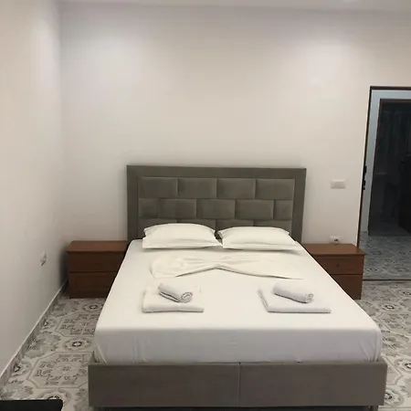Appartement Hotel Flori Saranda
