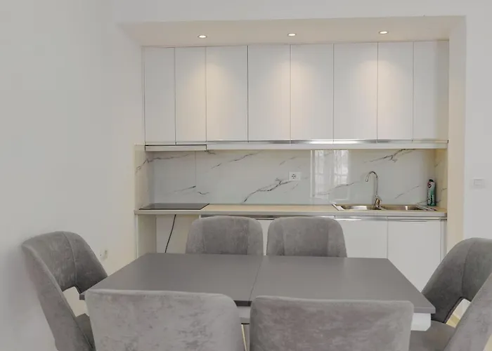 Flori Apartamento Sarandë