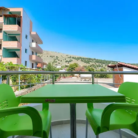 Flori * Sarandë