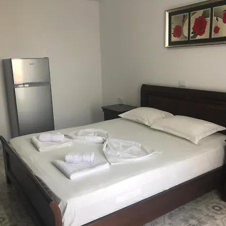 Flori * Sarandë